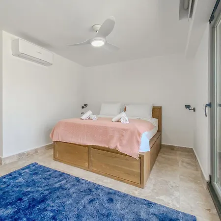 Sea View House W Balcony 3 Min To In Milas