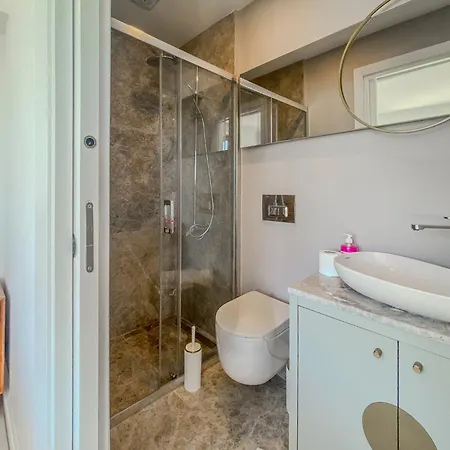 Villa Sea View House W Balcony 3 Min To In Milas *