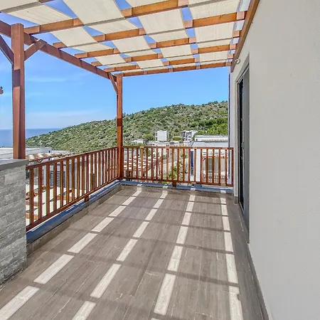 Sea View House W Balcony 3 Min To In Milas